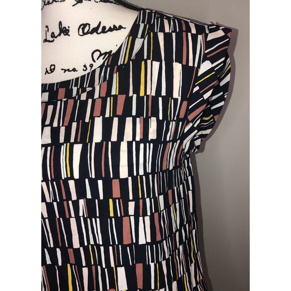 ANN TAYLOR FACTORY Blouse - S - Scoop Neck, Turn-Back Arm Opening, Curved - Picture 4 of 11